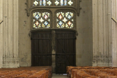 01056221